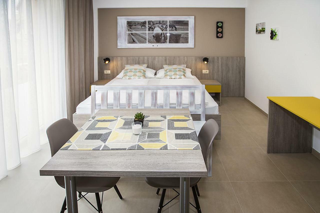 Apartments Capic Niko Baska  Bagian luar foto