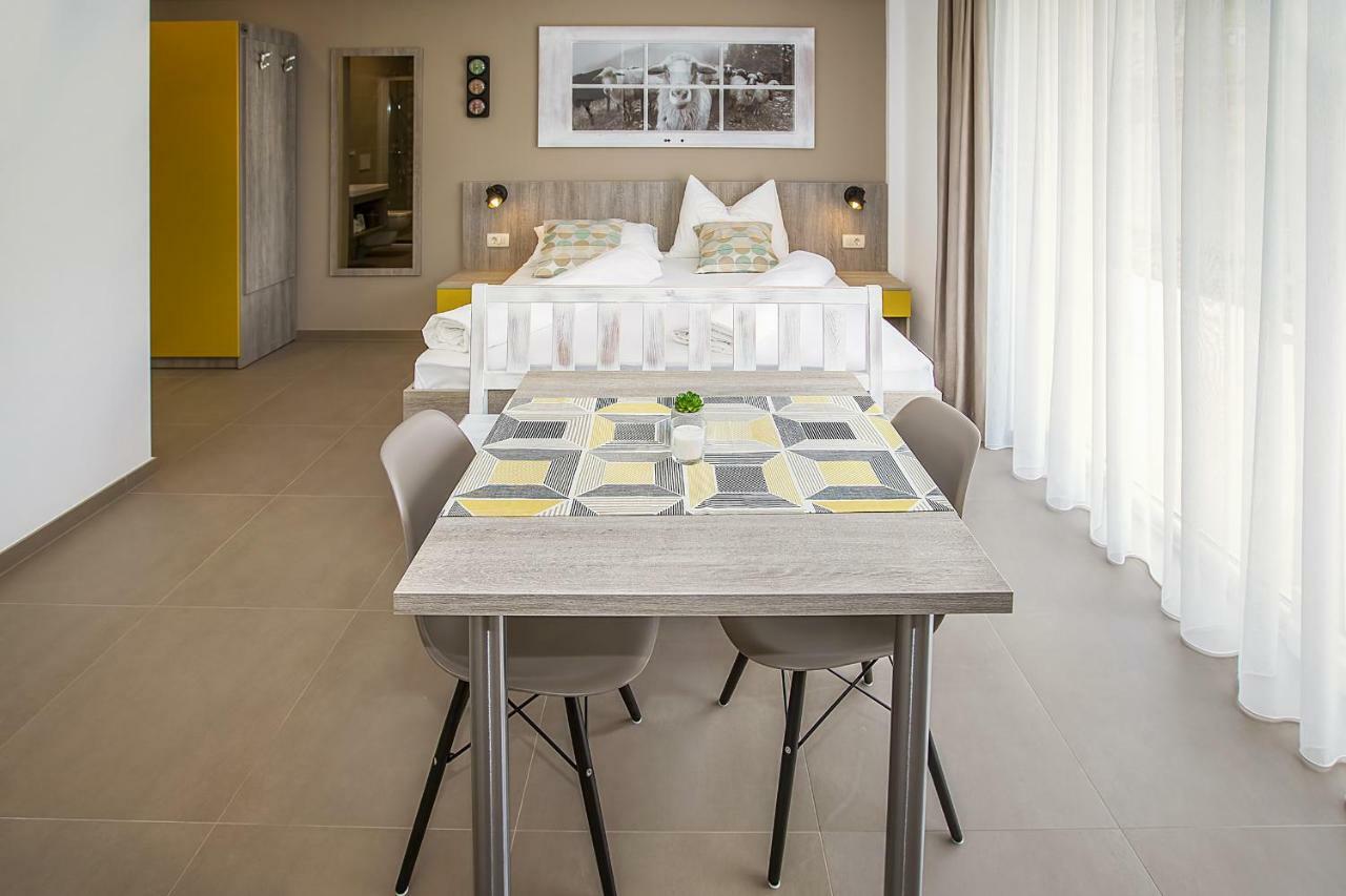 Apartments Capic Niko Baska  Bagian luar foto