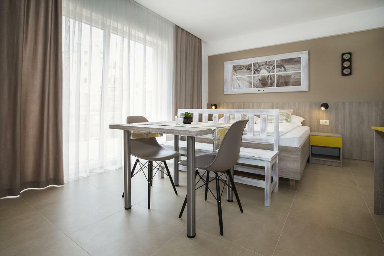 Apartments Capic Niko Baska  Bagian luar foto