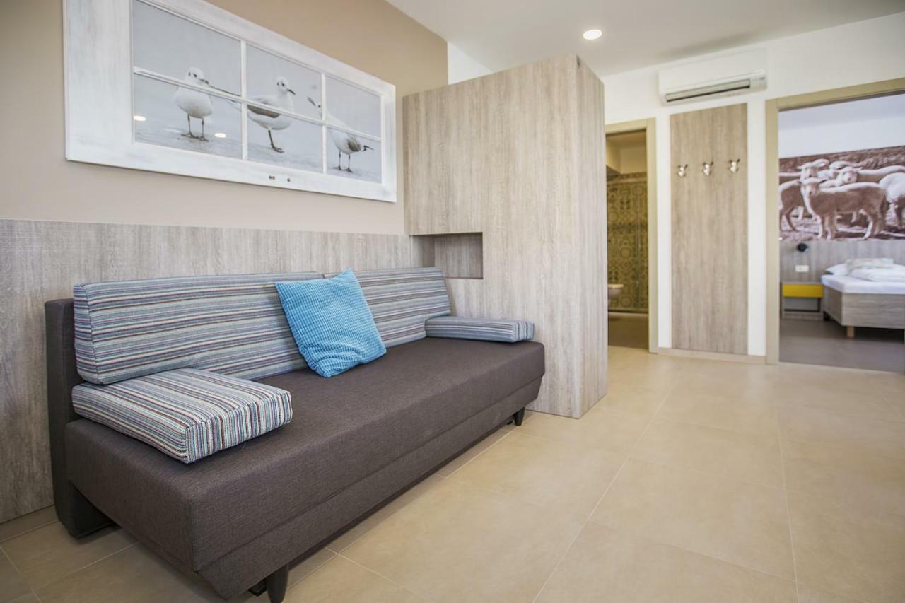 Apartments Capic Niko Baska  Bagian luar foto